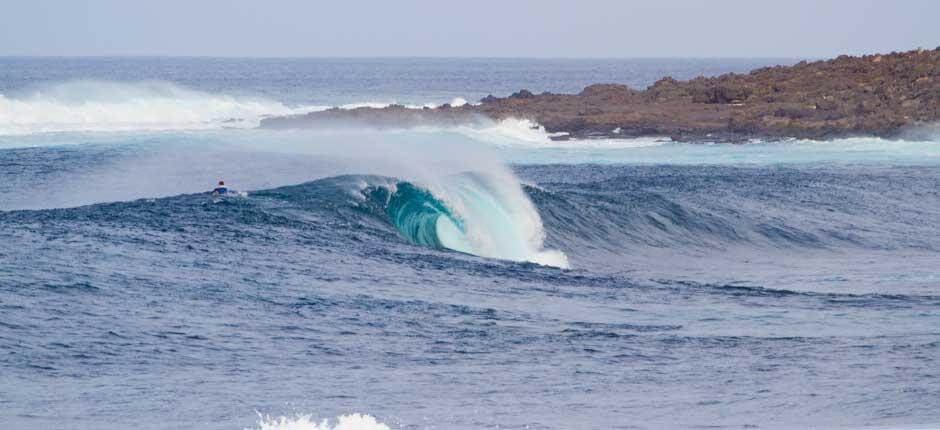 Surfing på venstrebølgen i La Santa 