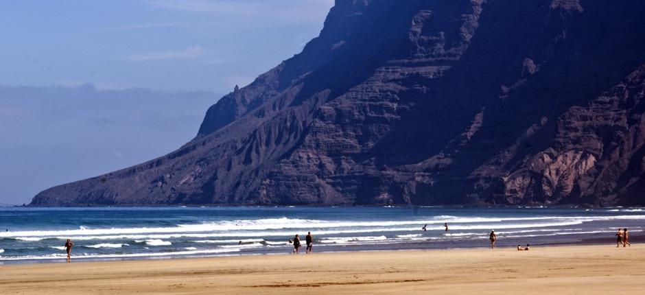 Famara-stranden – Populære strender på Lanzarote