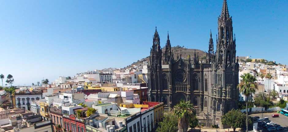 Arucas’ gamleby + Gran Canarias gamlebyer