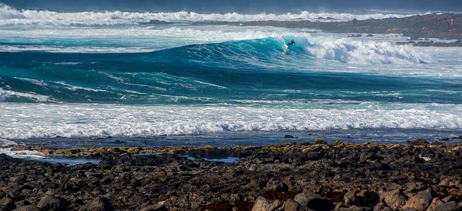 Surfing på venstrebølgen i La Santa 