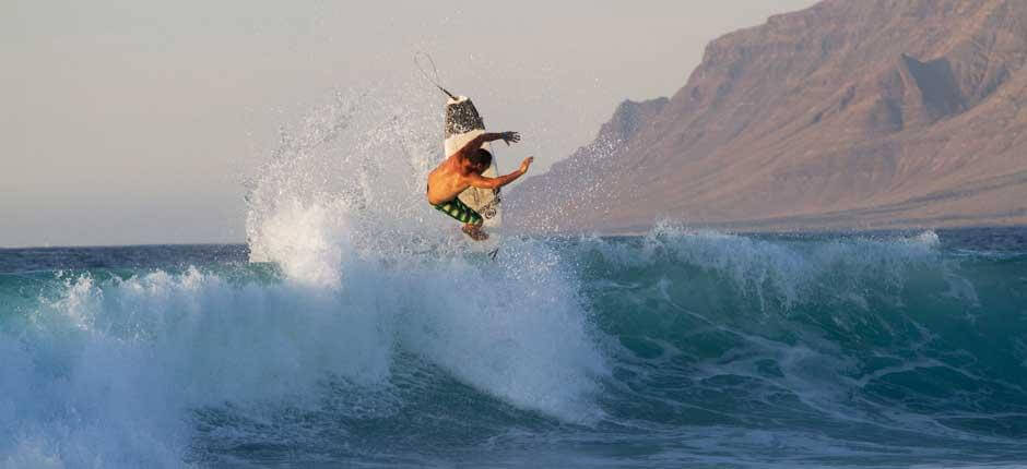 Surfing på venstrebølgen i San Juan + Surfesteder på Lanzarote  