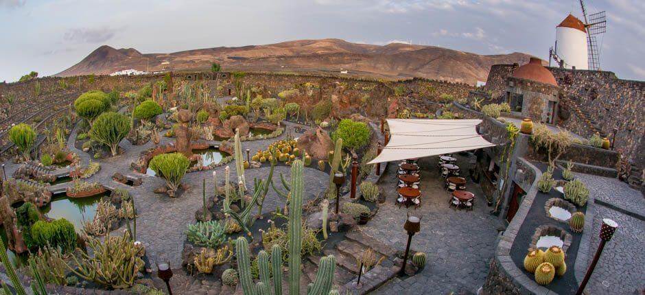 Kaktushagen – Museer og turistsentre på Lanzarote